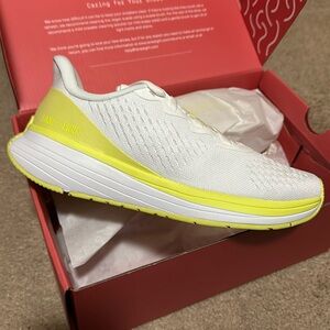 Lane eight relay trainer